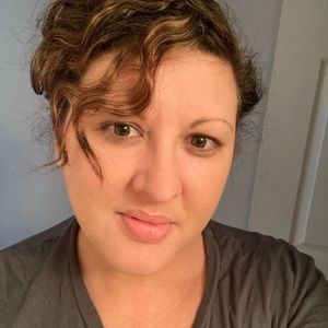 Meet your Posher, Krystal